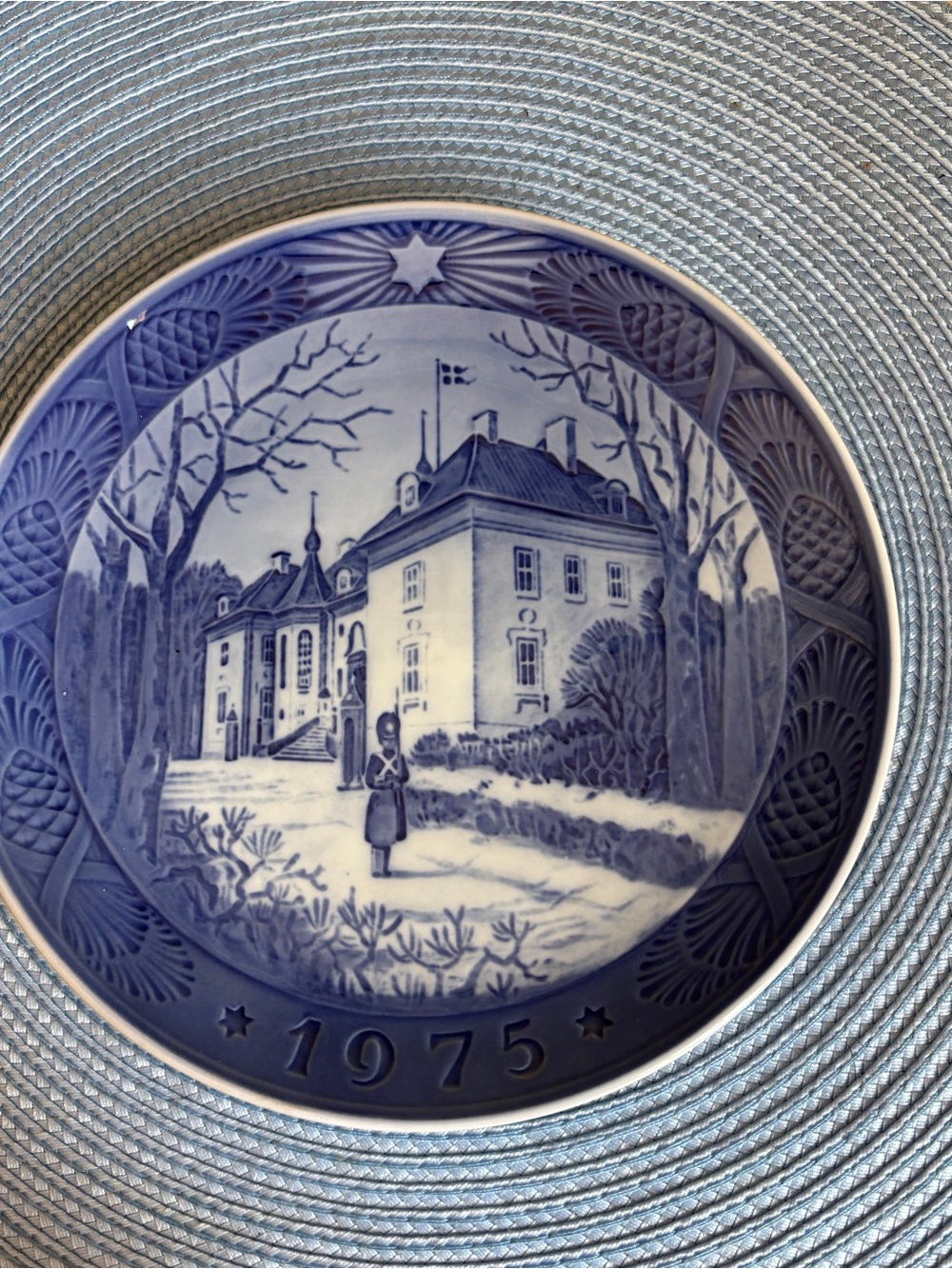 Vintage Royal Copenhagen 1975 Christmas Plate Marselisborg The Queen’s Residence